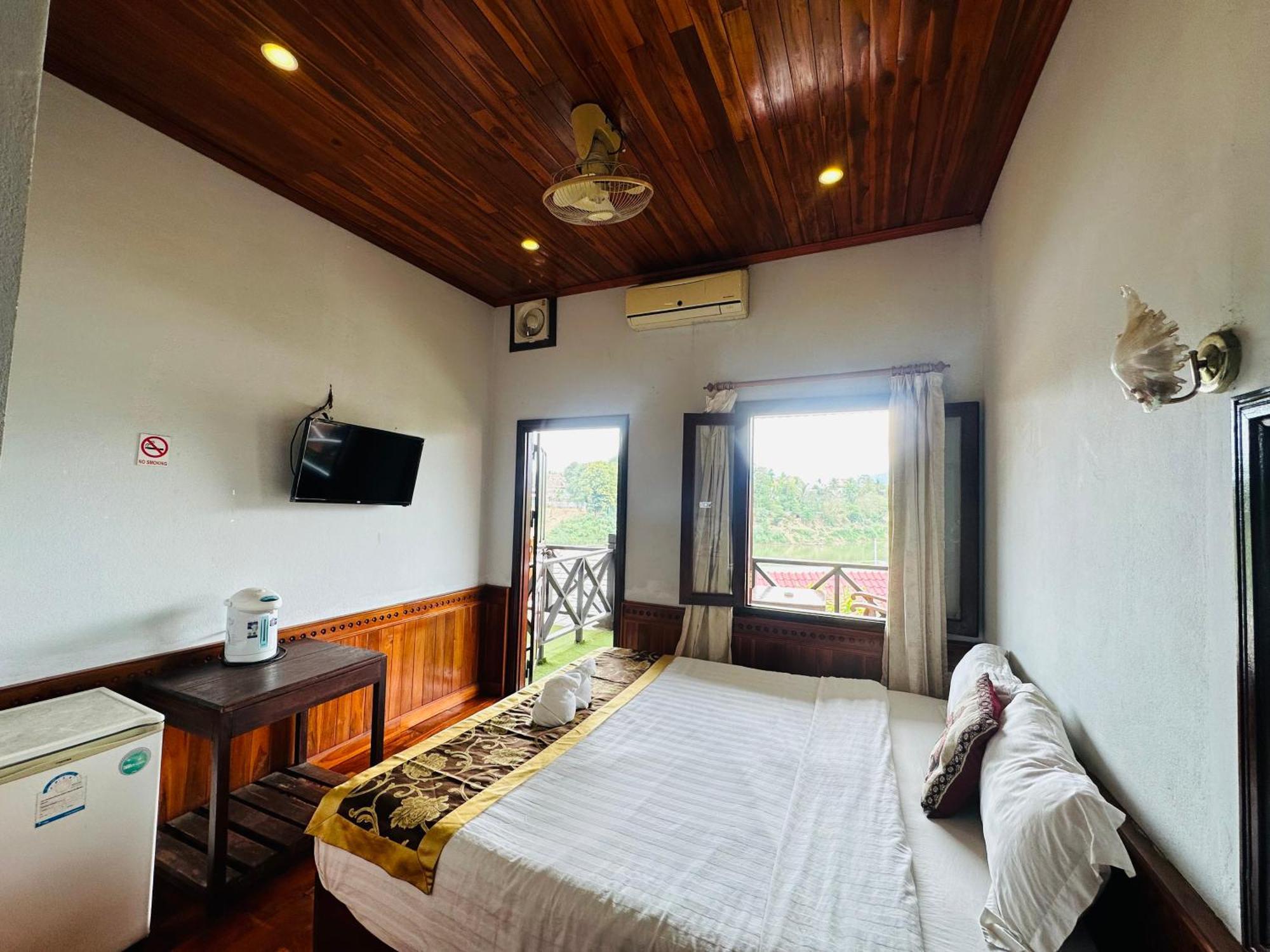 Kingkham Riverside Hotel لوانغ برابانغ المظهر الخارجي الصورة